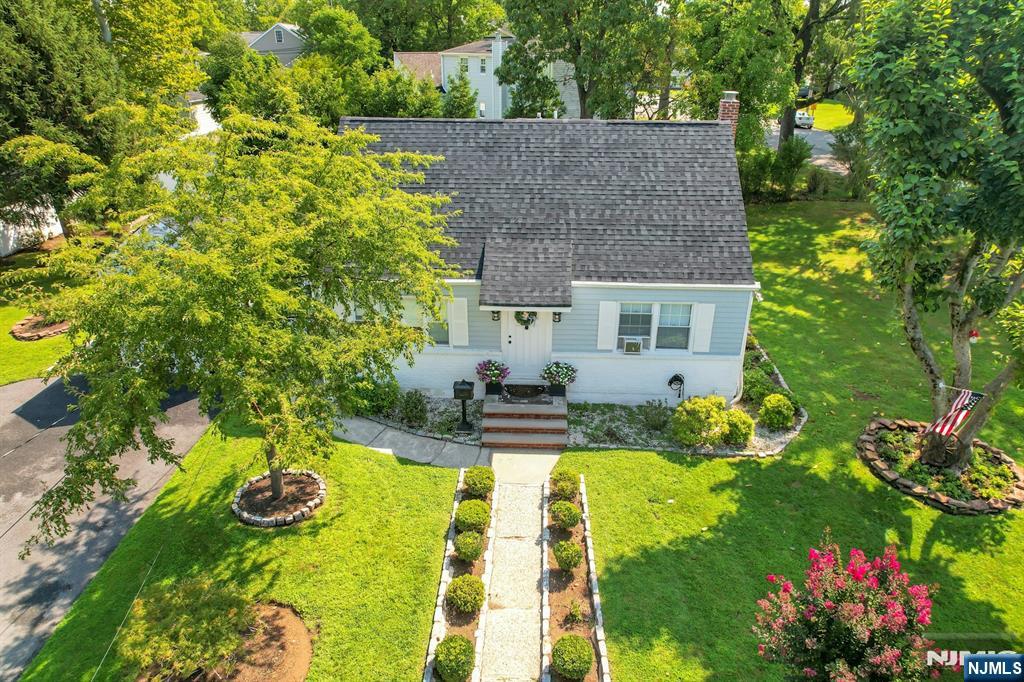 10 Knickerbocker Road Property Photo 8