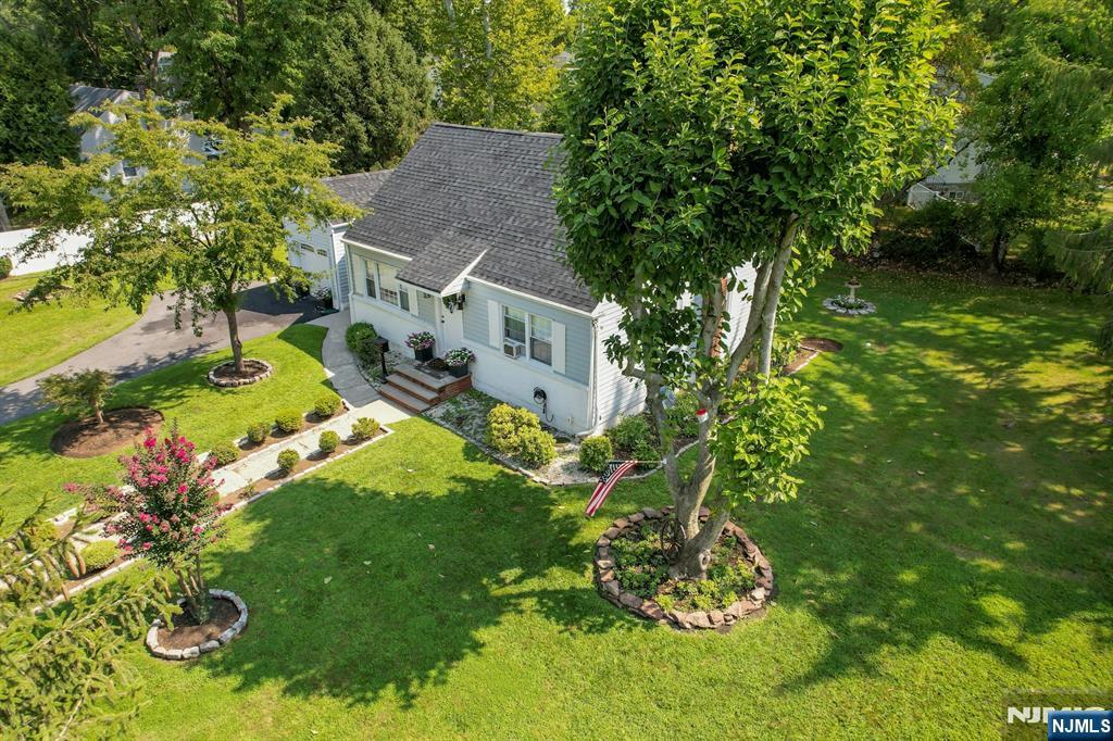 10 Knickerbocker Road Property Photo 9