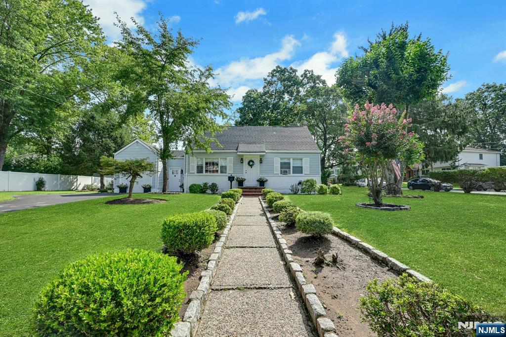 10 Knickerbocker Road Property Photo 12