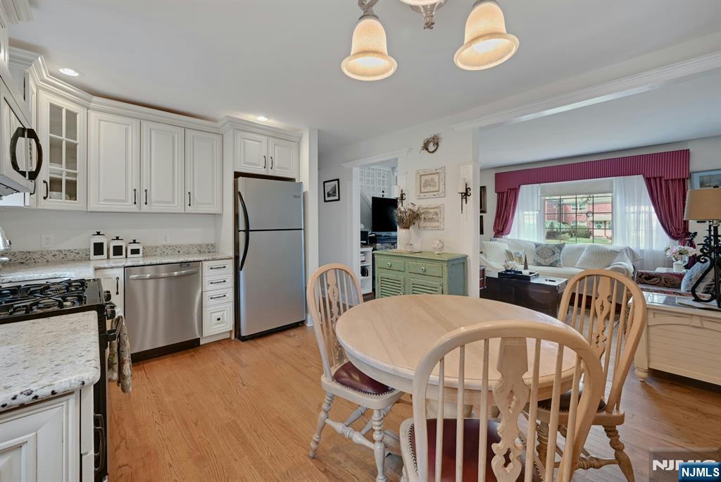 10 Knickerbocker Road Property Photo 24