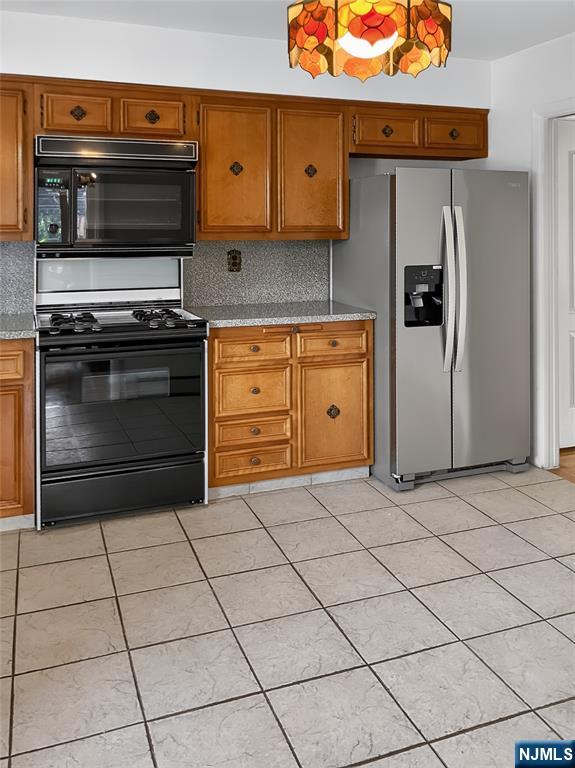 457 State Rt 5 Property Photo 9