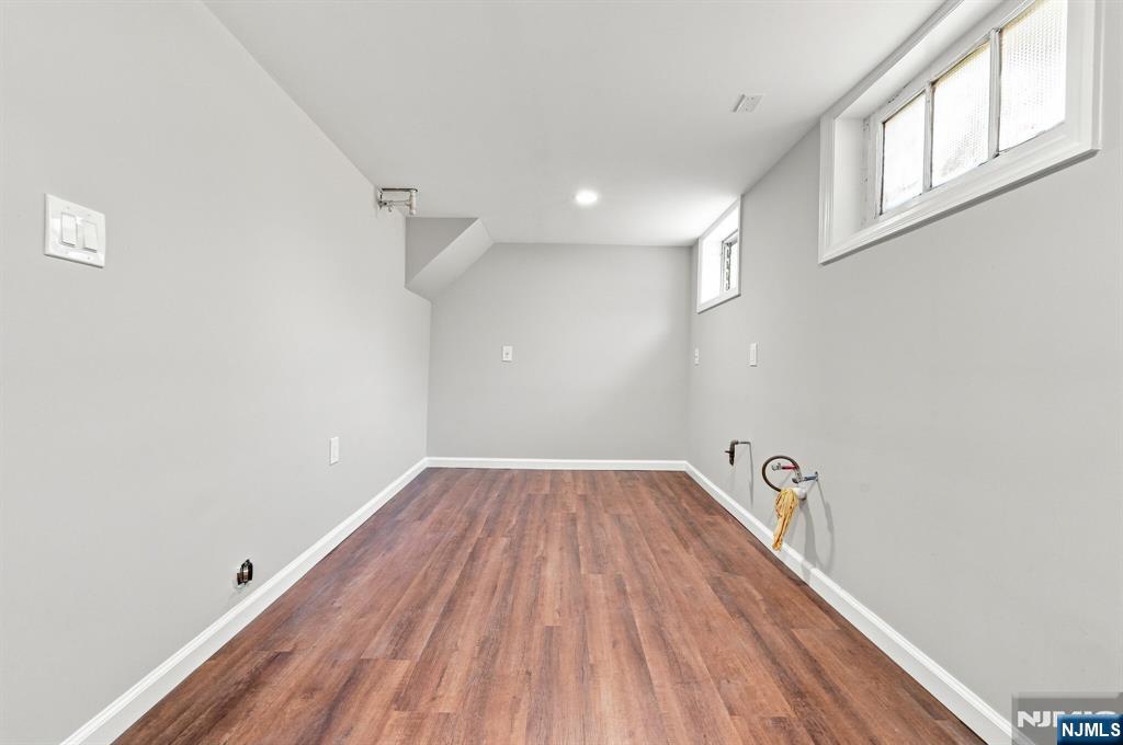 205 Dewitt Avenue Property Photo 28