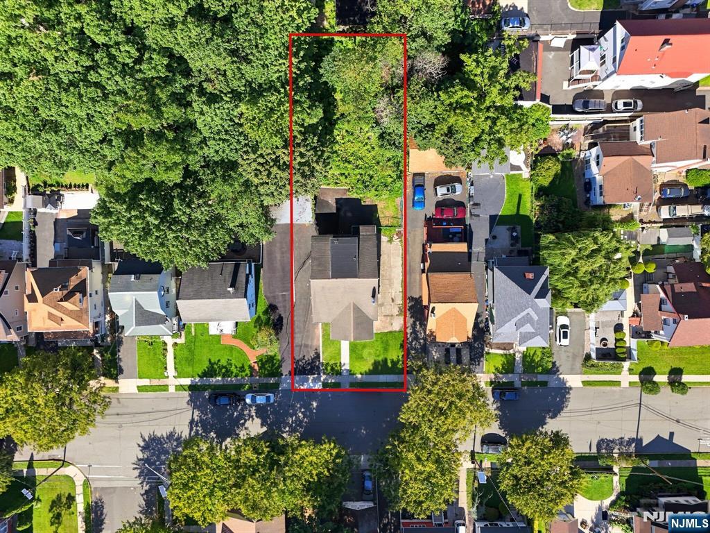 205 Dewitt Avenue Property Photo 33