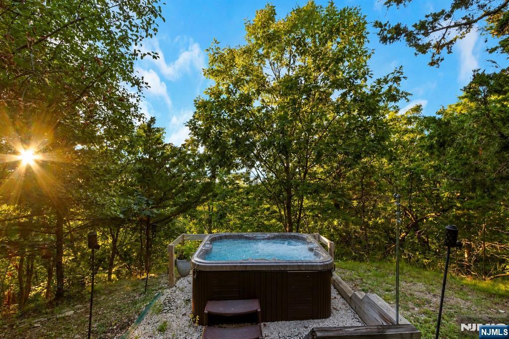 69 Cedar Pond Lane Property Photo 10