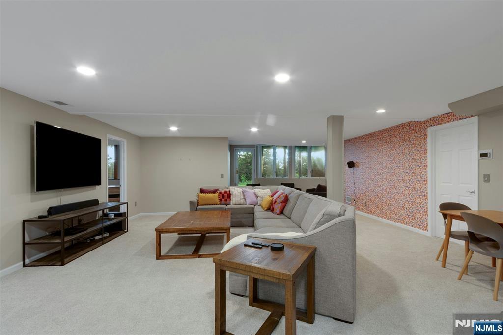 69 Cedar Pond Lane Property Photo 46