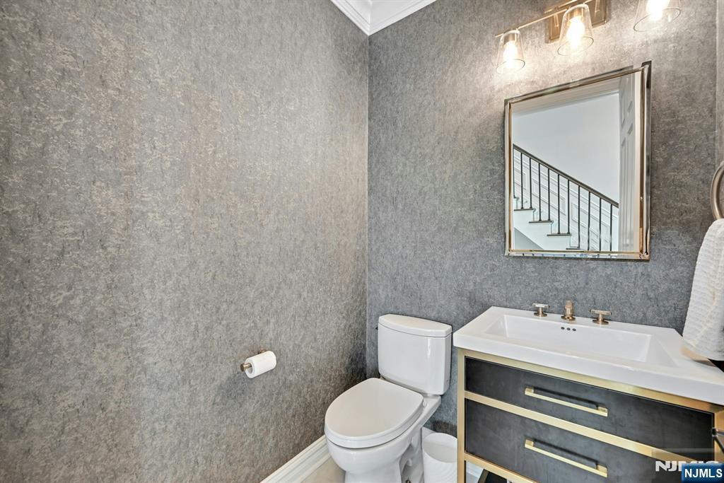 100 Heights Lane Property Photo 19