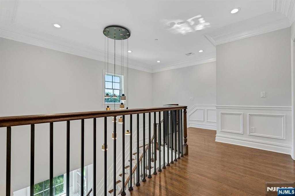 100 Heights Lane Property Photo 20