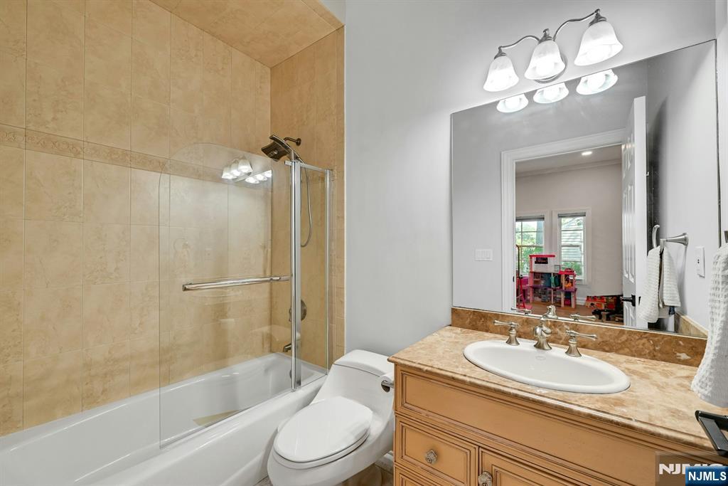 100 Heights Lane Property Photo 37