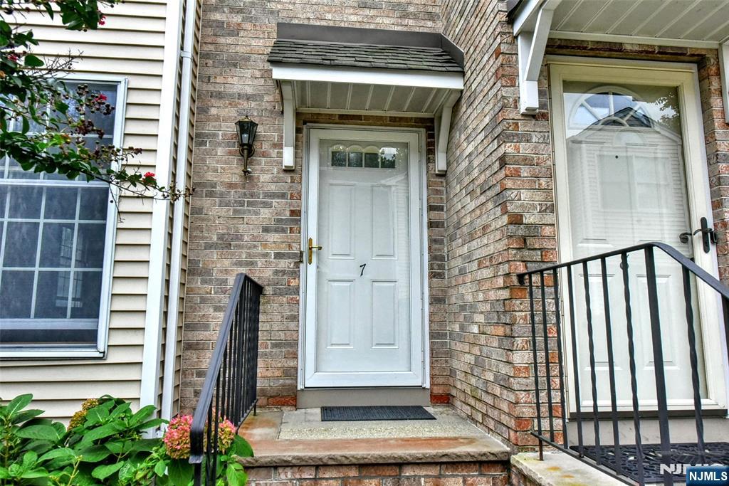 196 W Madison Avenue 7b Property Photo 6