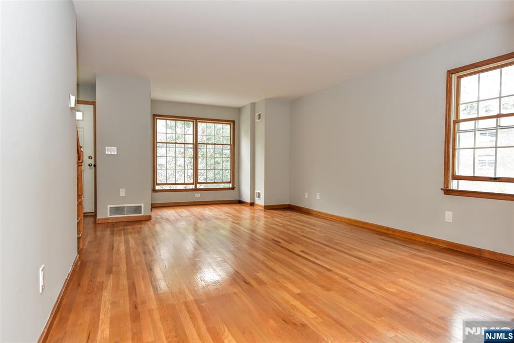 196 W Madison Avenue 7b Property Photo 9