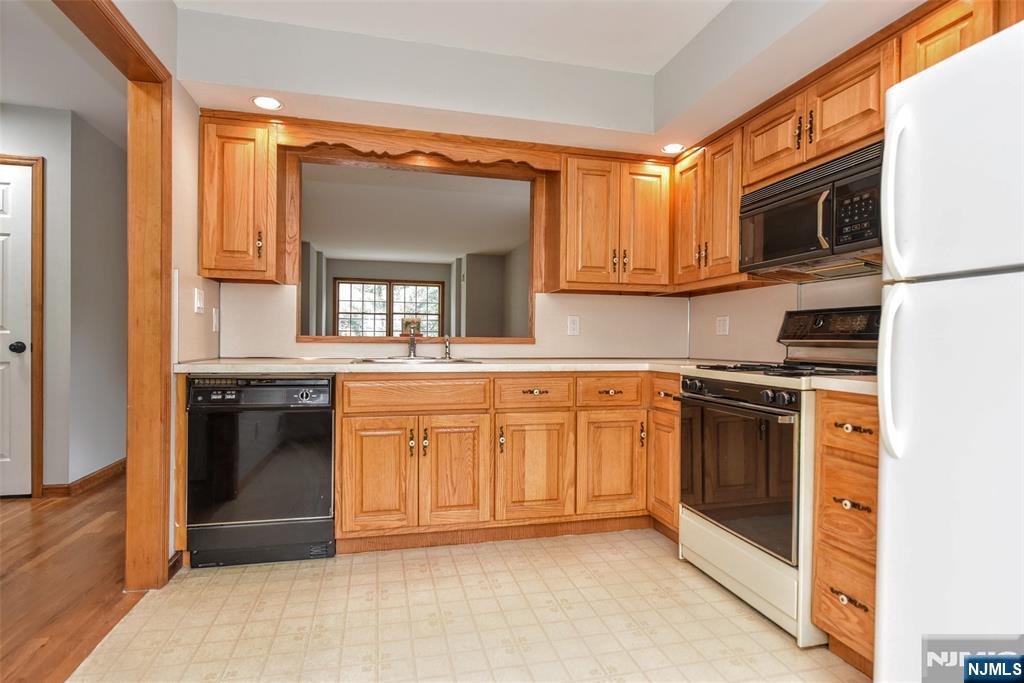 196 W Madison Avenue 7b Property Photo 13