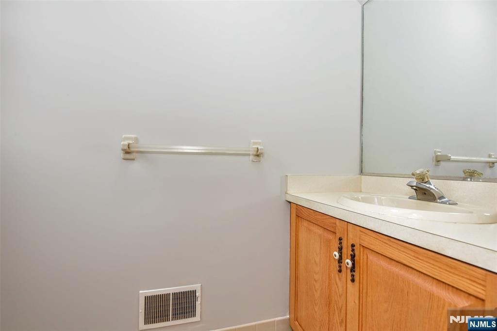 196 W Madison Avenue 7b Property Photo 15