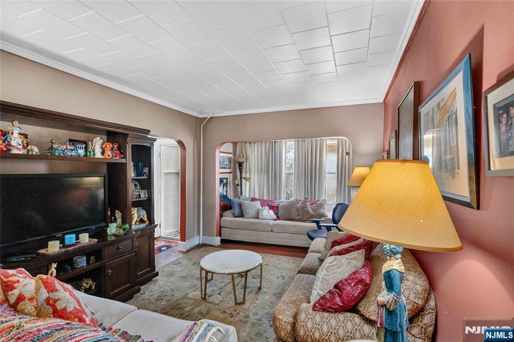 12 Maple Street Property Photo 7