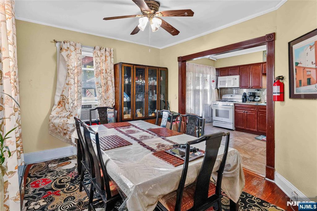 12 Maple Street Property Photo 10