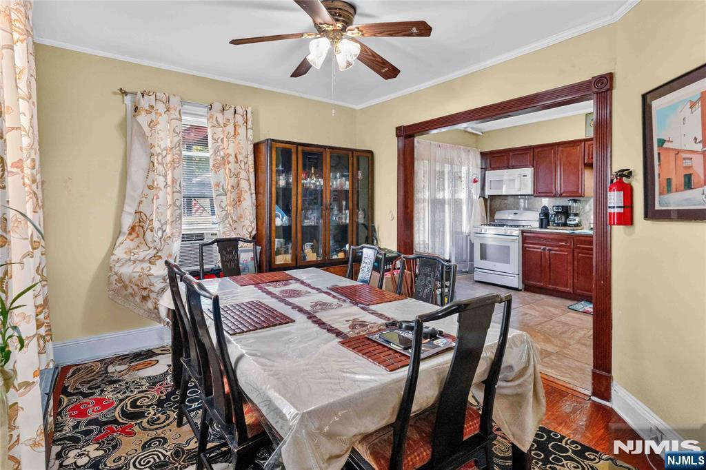 12 Maple Street Property Photo 12