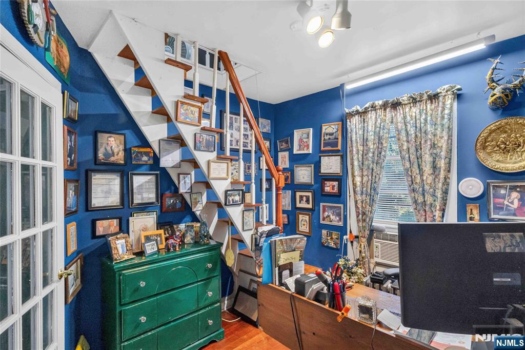12 Maple Street Property Photo 14