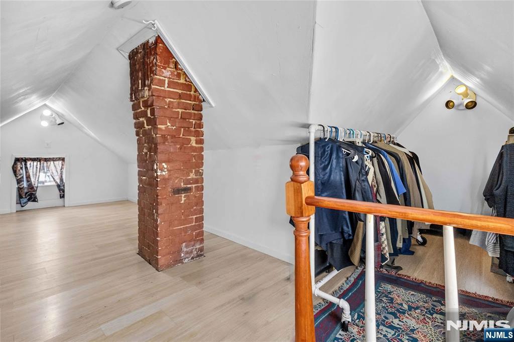12 Maple Street Property Photo 17