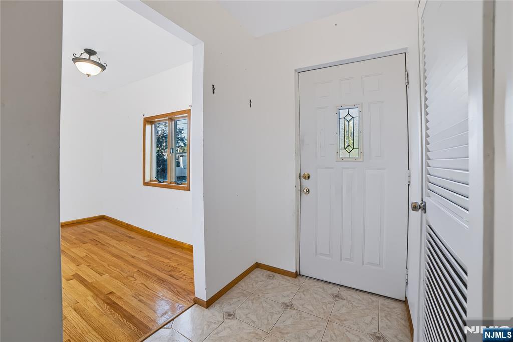 65 W Shore Avenue Property Photo 4