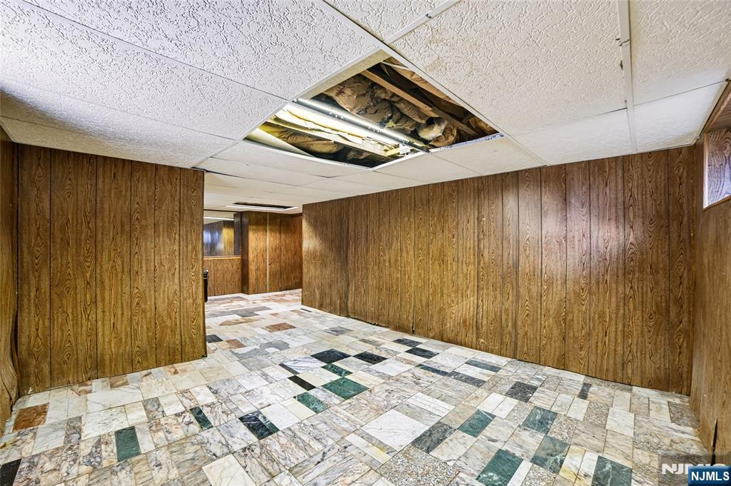 65 W Shore Avenue Property Photo 25