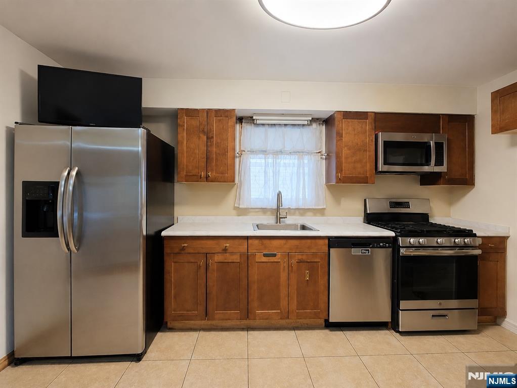 312 Passaic Avenue Property Photo 8