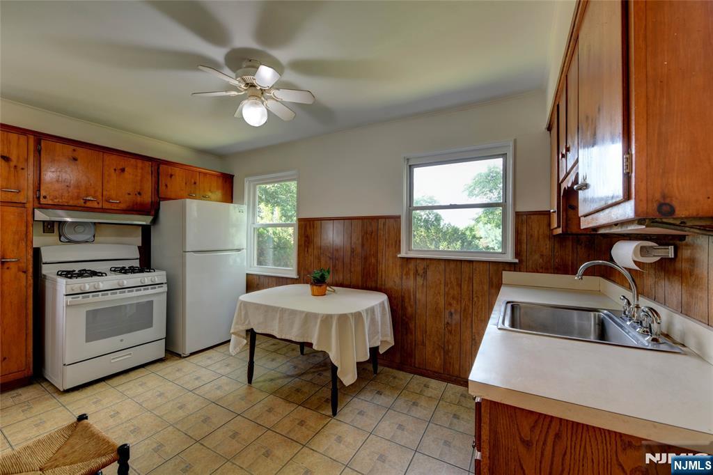 8 Tyler Court Property Photo 6