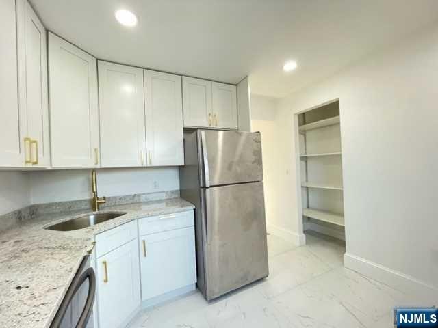 21 Livingston Avenue 2nd Fl Property Photo 10