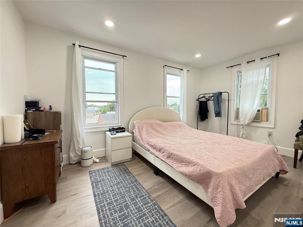 21 Livingston Avenue 2nd Fl Property Photo 17