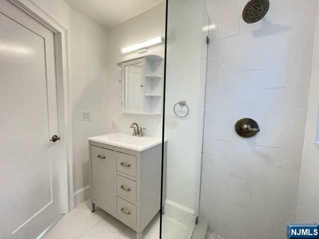 21 Livingston Avenue 2nd Fl Property Photo 24