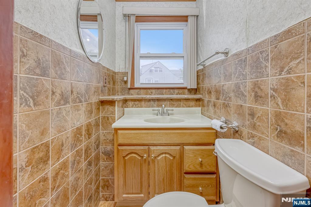 105 Arnot Place Property Photo 11