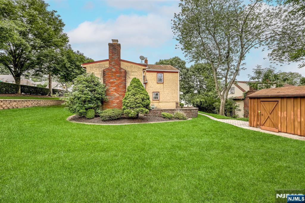 105 Arnot Place Property Photo 13
