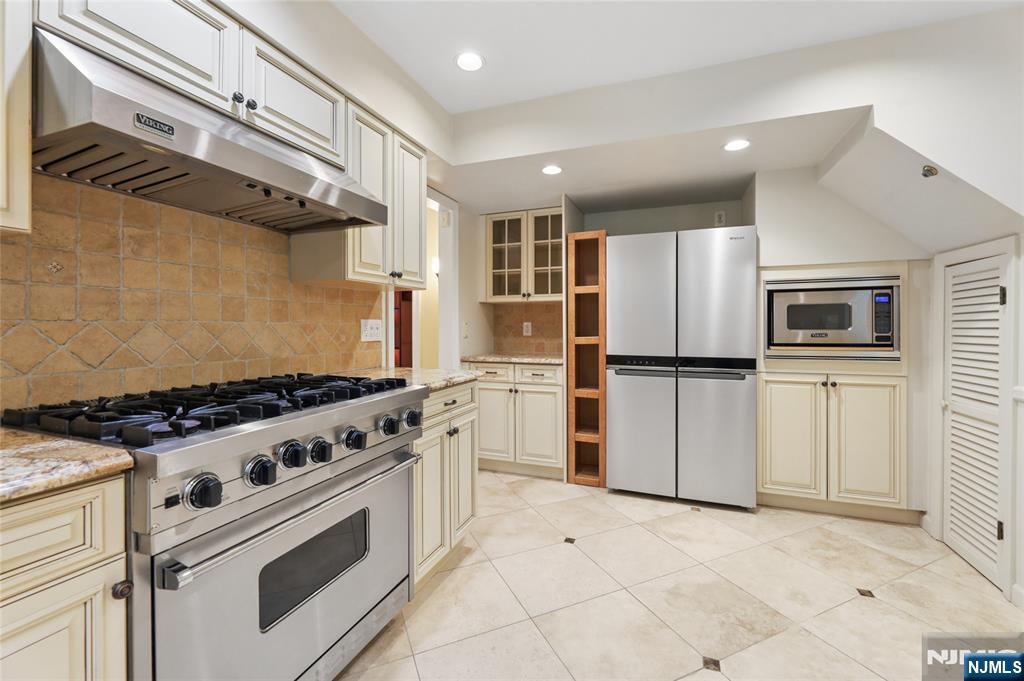 1 Frasco Lane Property Photo 13