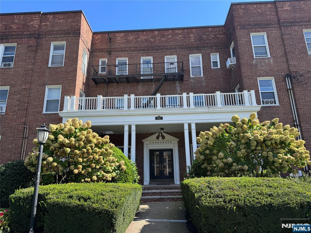 985 Teaneck Road 3k Property Photo 1