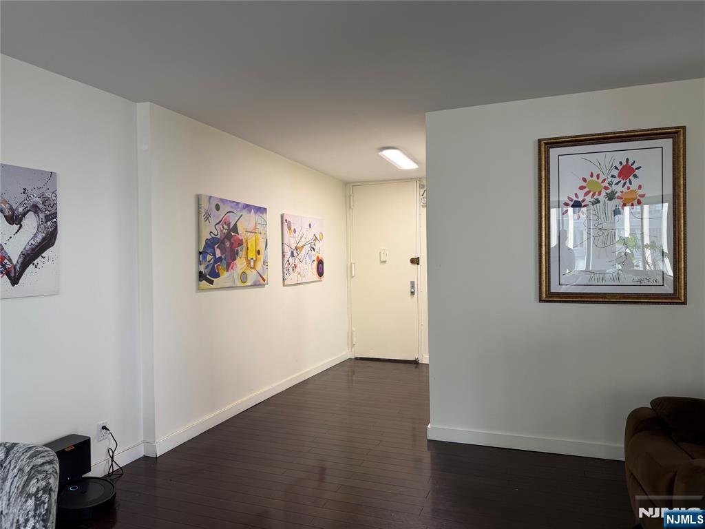 300 Winston Drive 616 Property Photo 7