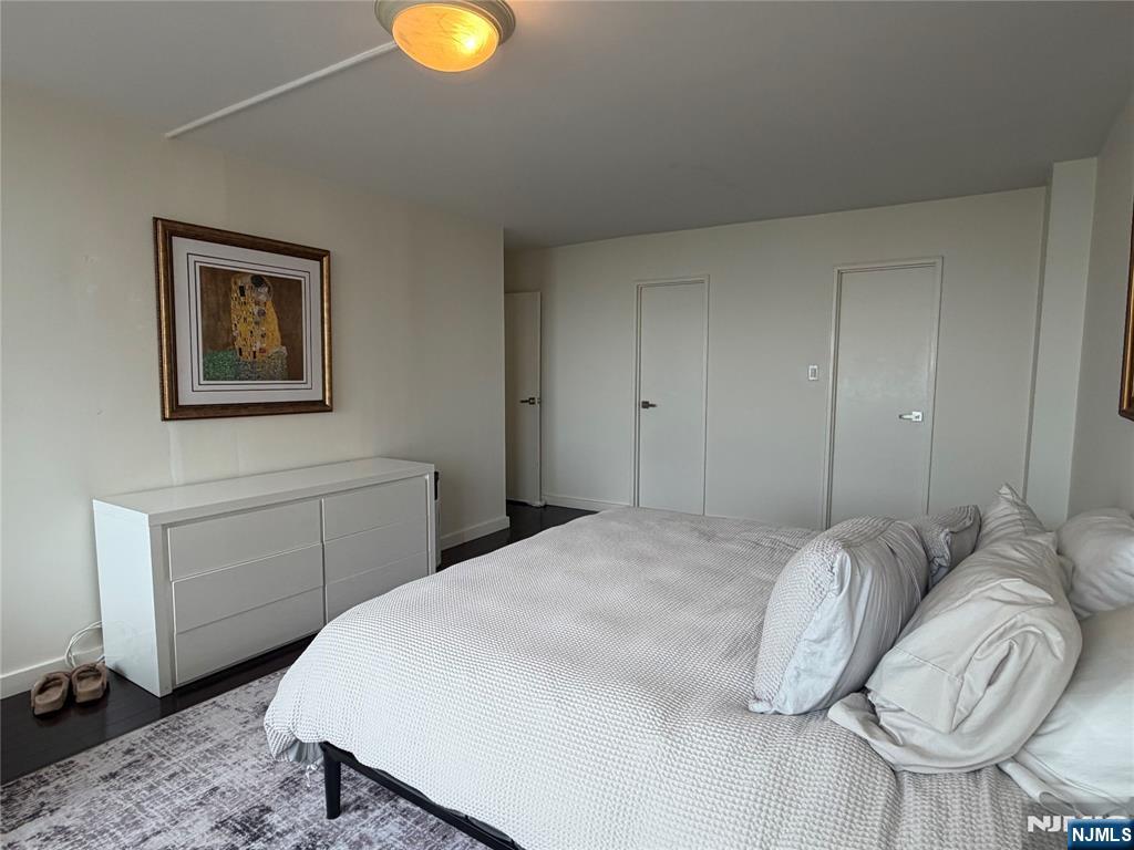 300 Winston Drive 616 Property Photo 15