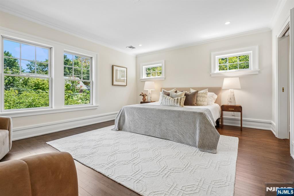 150 Gordonhurst Avenue Property Photo 24