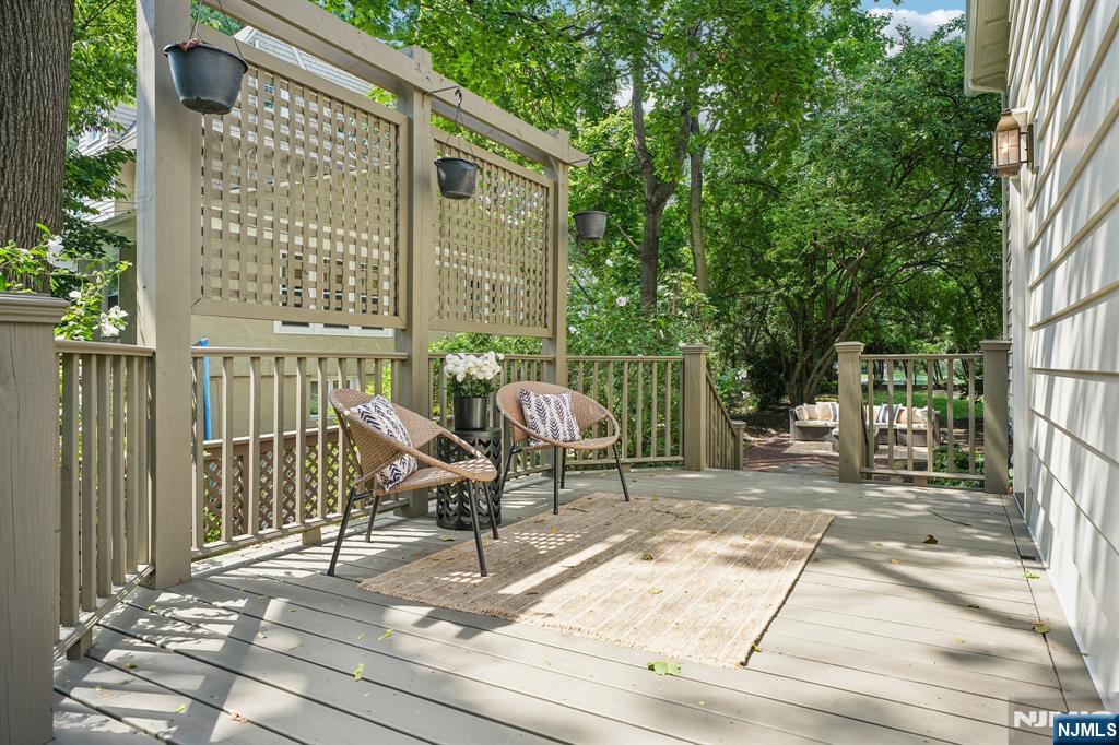 150 Gordonhurst Avenue Property Photo 45