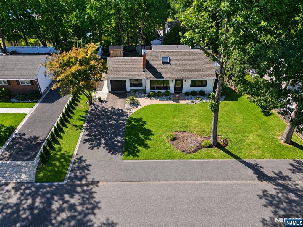 34 Northwood Drive Property Photo 1