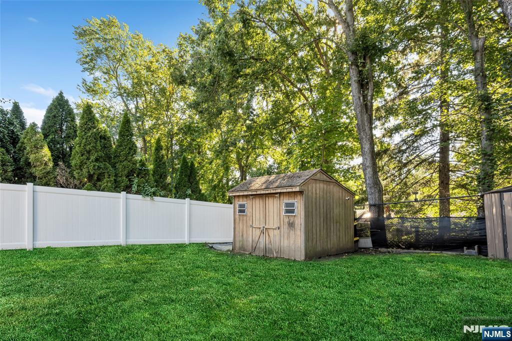 34 Northwood Drive Property Photo 43