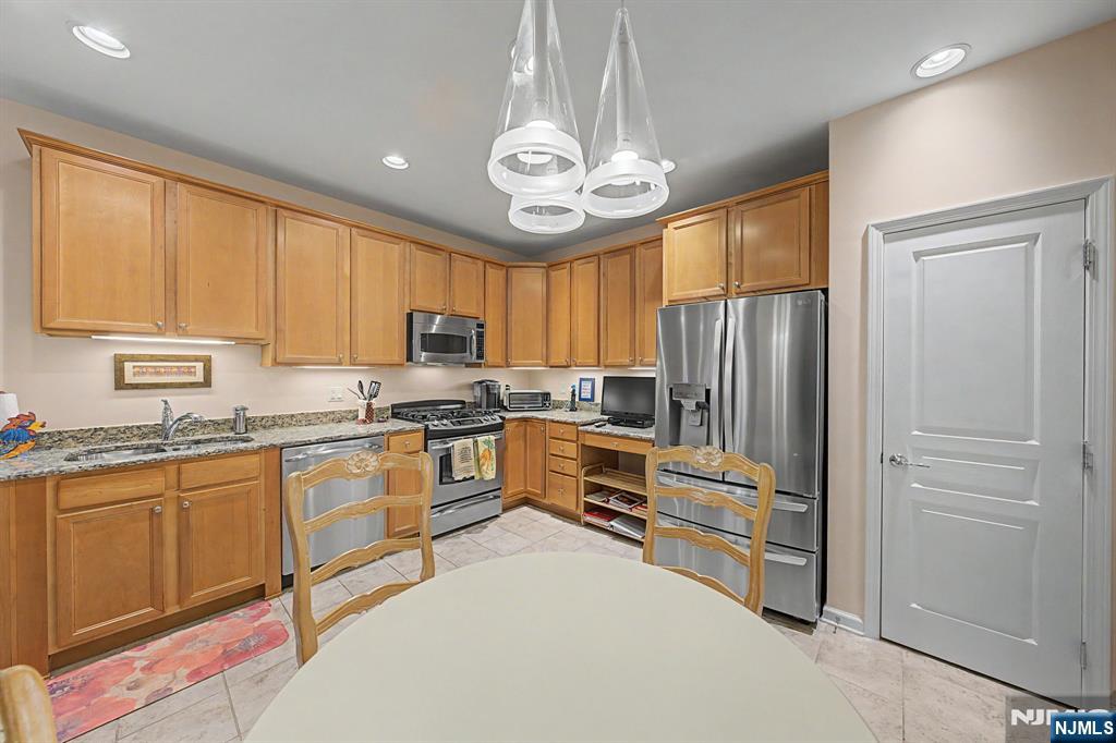 4421 Warrens Way Deeded Garage Property Photo 13