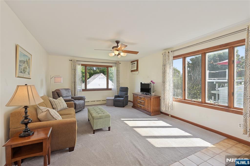 656 Orchard Street Property Photo 16