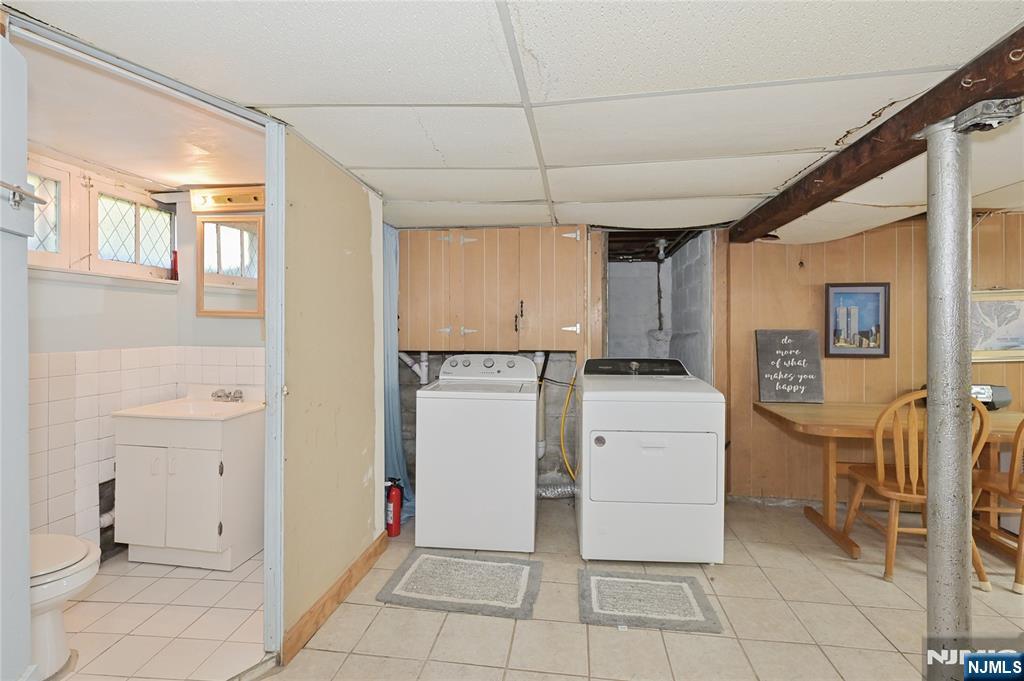 656 Orchard Street Property Photo 27