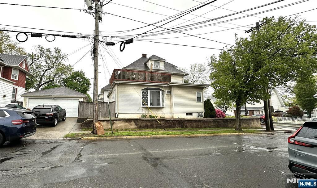 415 Main Street Property Photo 23