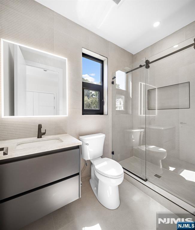 61 Ross Avenue Property Photo 21