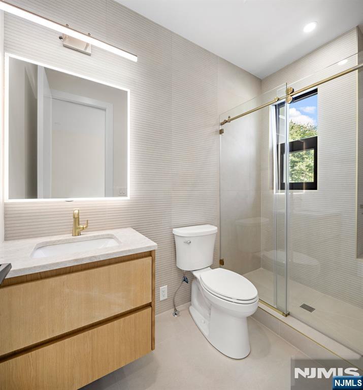 61 Ross Avenue Property Photo 23