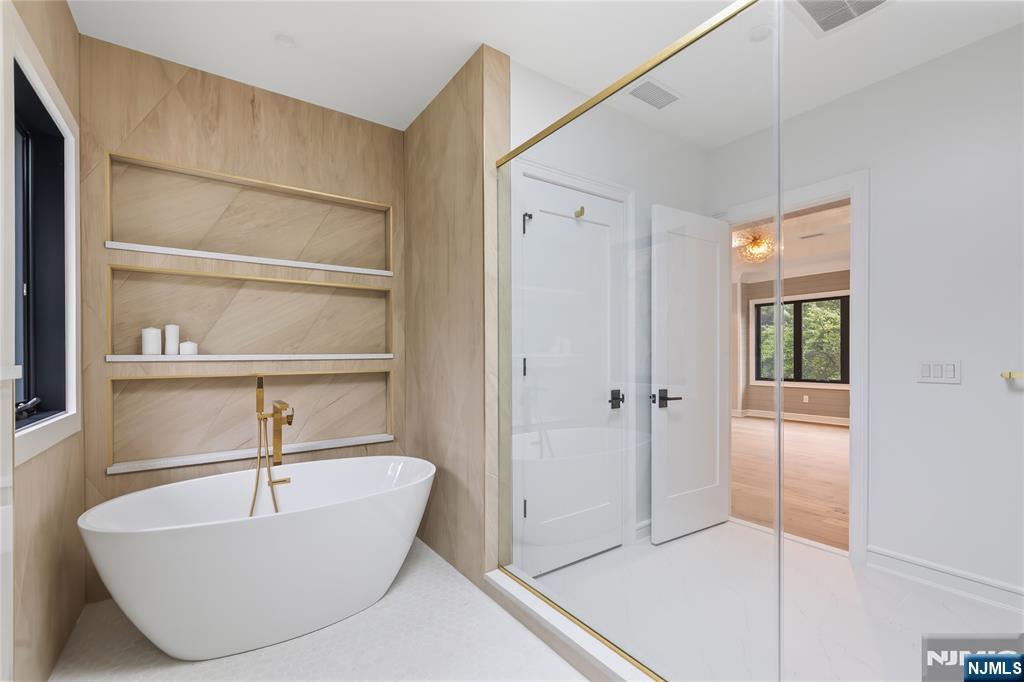 455 Sunset Avenue Property Photo 12