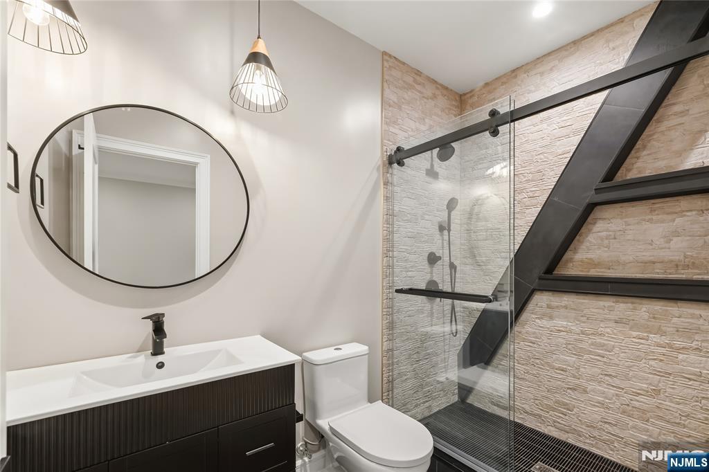 455 Sunset Avenue Property Photo 15