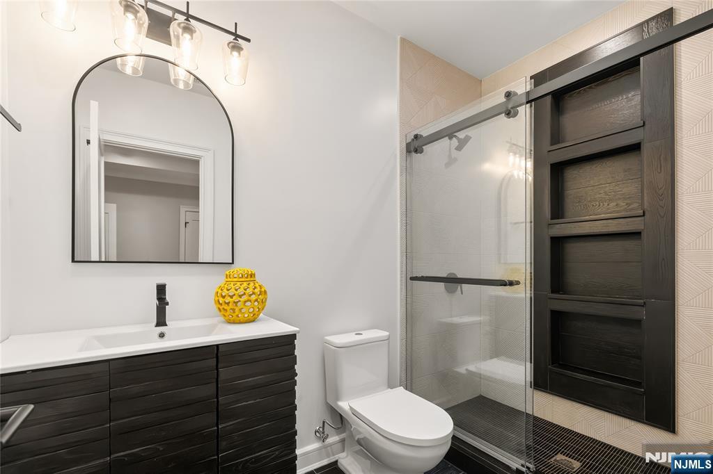 455 Sunset Avenue Property Photo 17
