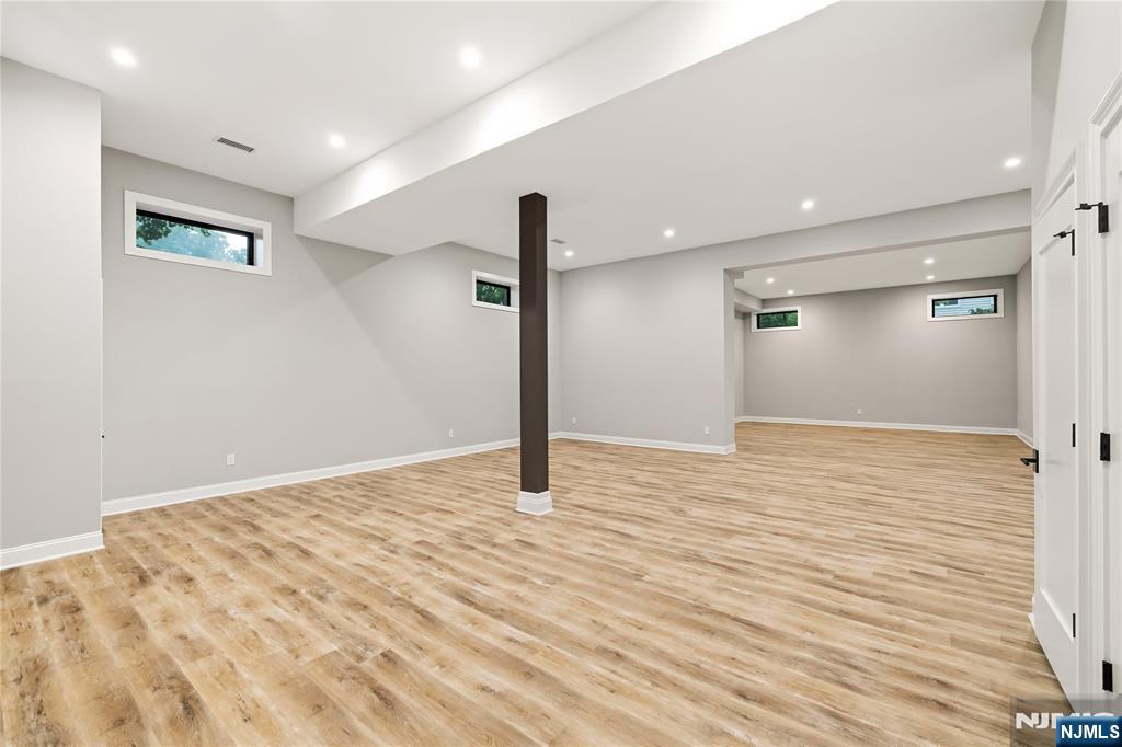 455 Sunset Avenue Property Photo 27