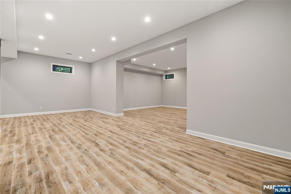 455 Sunset Avenue Property Photo 28