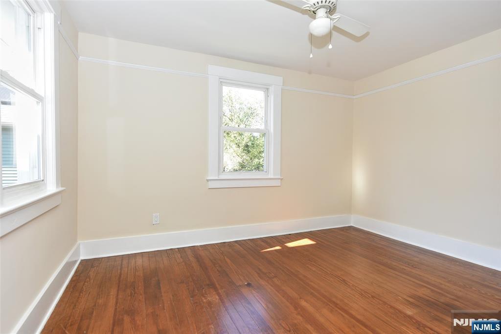 36 Hines Property Photo 22